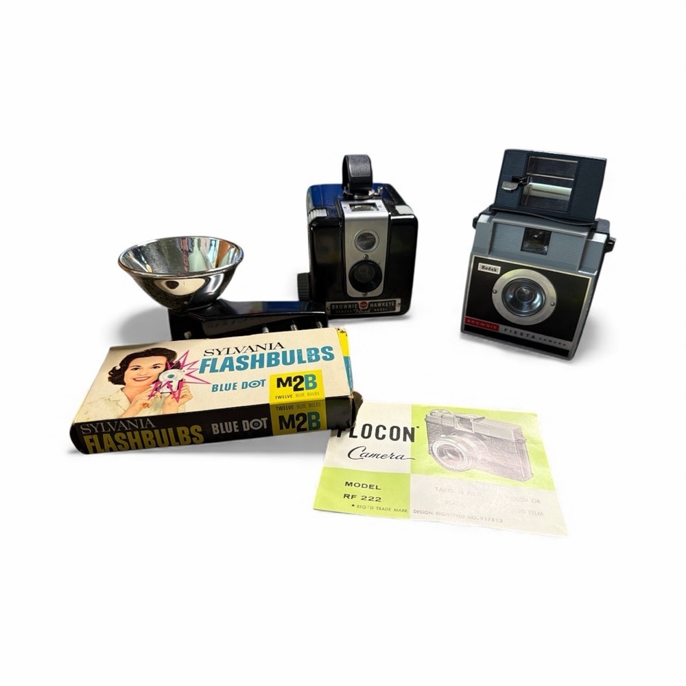 Polaroid Vintage Camera Set - Black and Silver